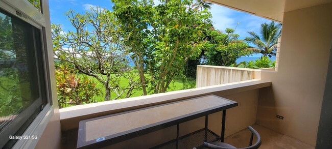 Building Photo - 84 Pukihae St