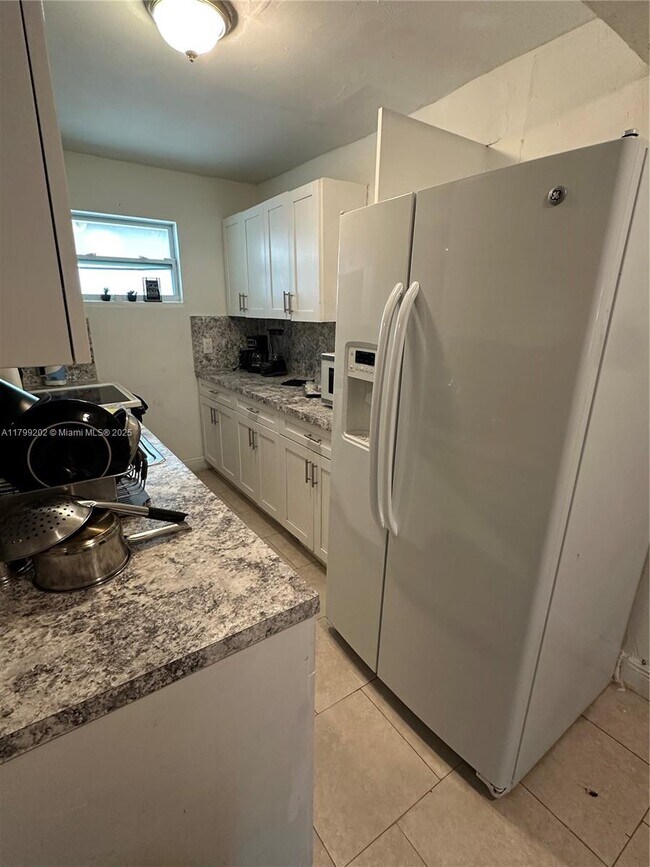 Building Photo - 20600 SW 118th Pl
