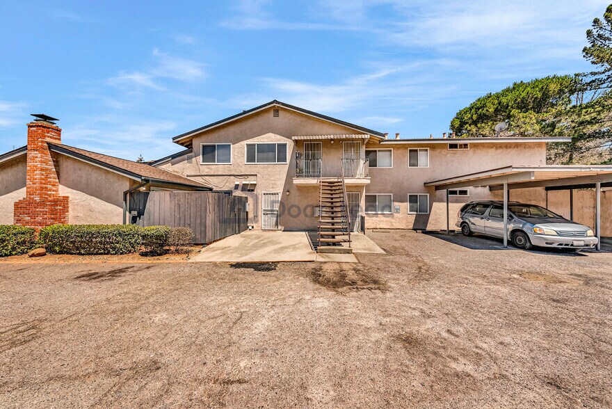 Building Photo - 709 Pope Dr