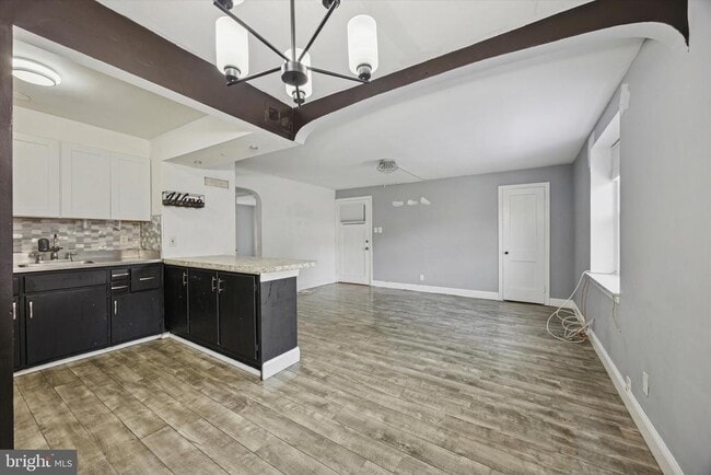 Building Photo - 4004 Lasher Rd