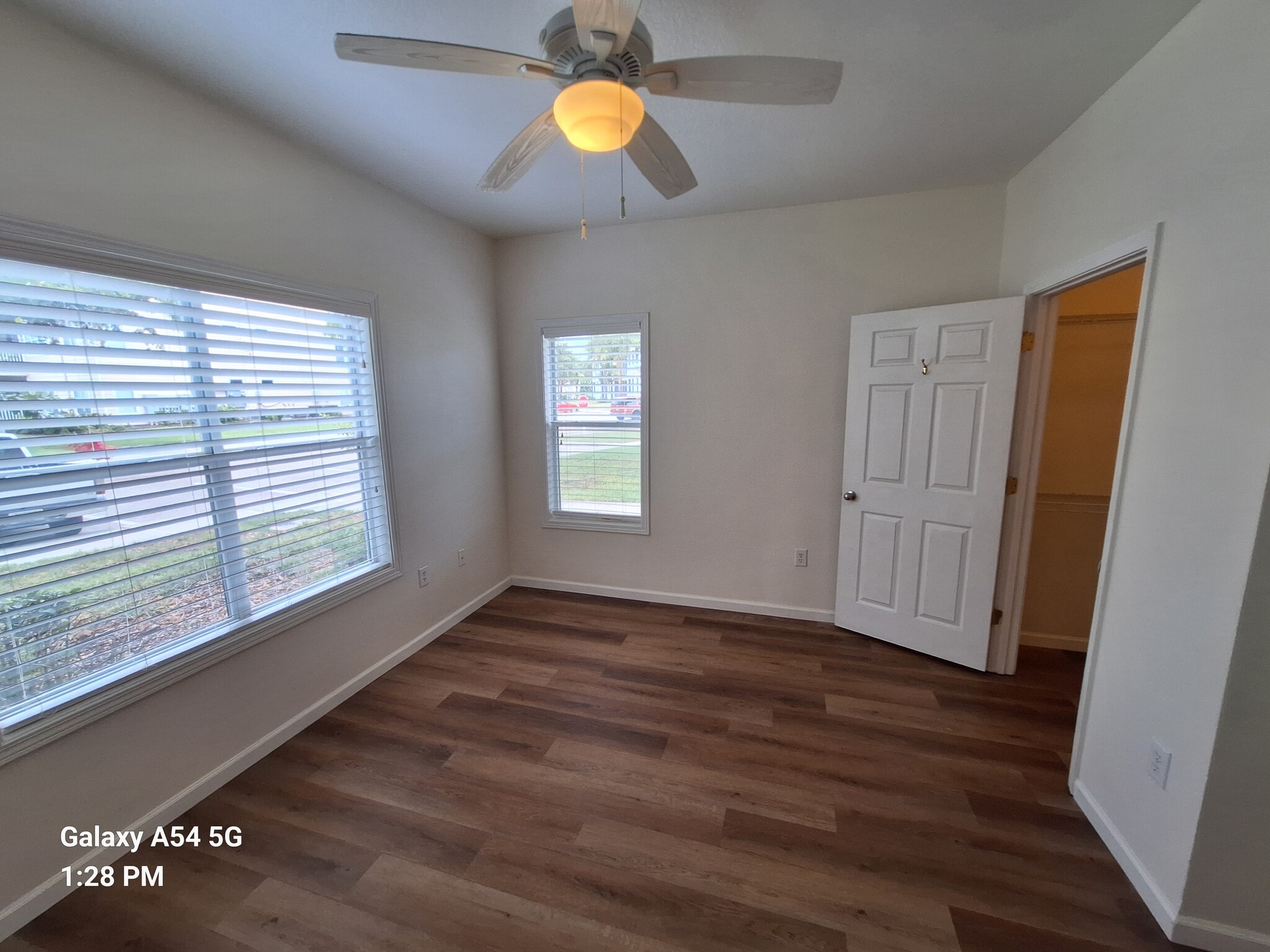 Second bedroom and walk in closet tub - 4802 51st St W