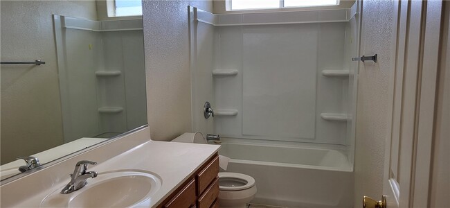 Building Photo - 4814 Castilla Dr