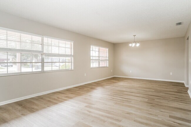 Building Photo - 143 Jenny Way