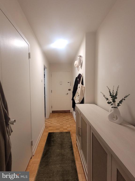 Building Photo - 224 W Rittenhouse Square