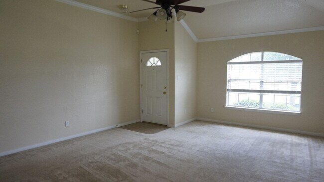 Building Photo - 4-Bedroom House for Rent in Killeen