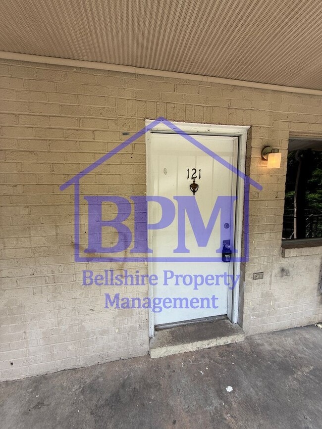 Building Photo - Budget-Friendly 2 Bed, 1 Bath Apartment – ...