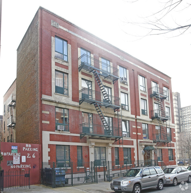 Building Photo - 471 Vanderbilt Ave