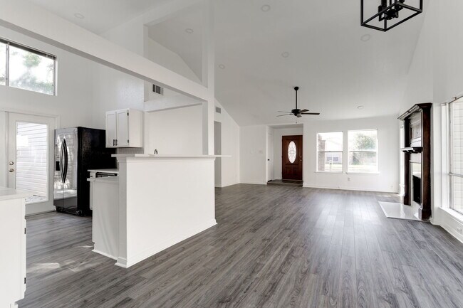 Dining Room - 18326 Autumn Trails Ln