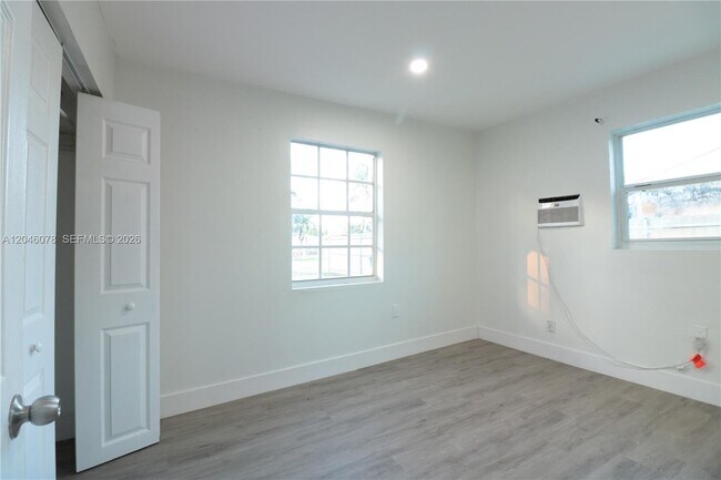 Building Photo - 1768 NW 112th Terrace