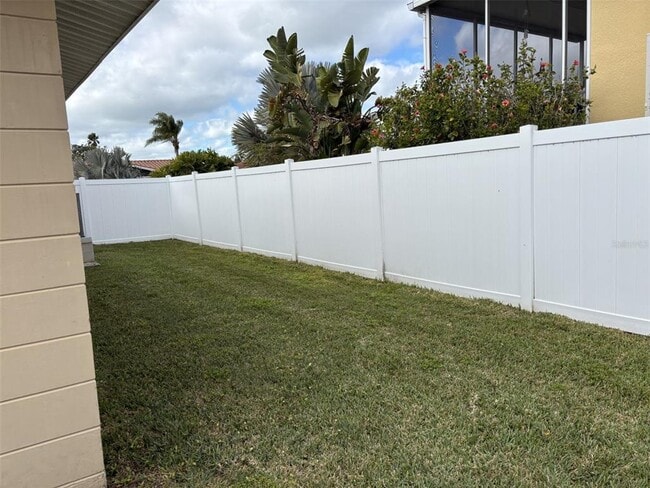 Building Photo - 4940 Shell Stream Blvd