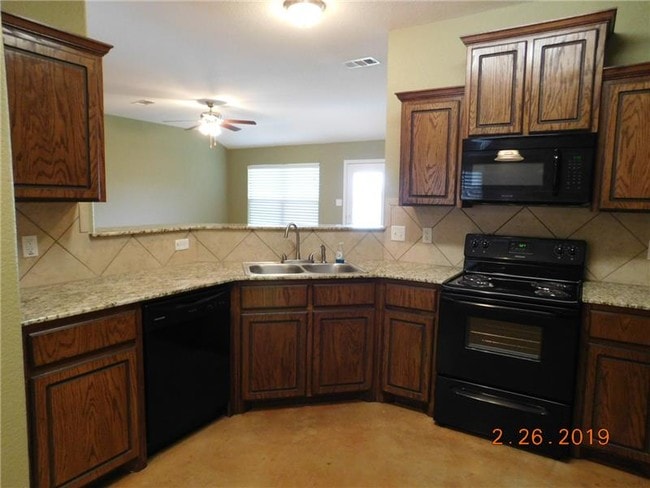 Building Photo - 3202 Rockwall Dr