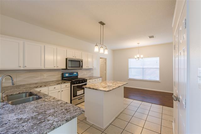 Building Photo - 3820 Gardenia Ln