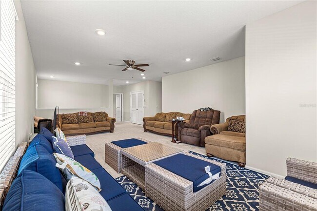 Building Photo - 8142 SW 59th Ave