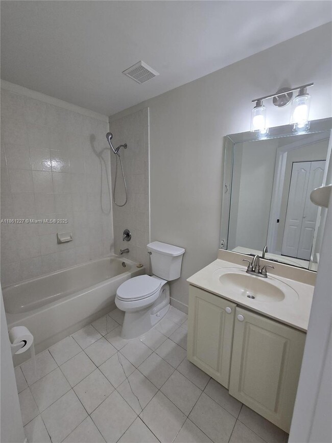 Building Photo - 14659 SW 126th Pl