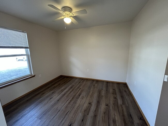 Building Photo - 1635 Neptune St