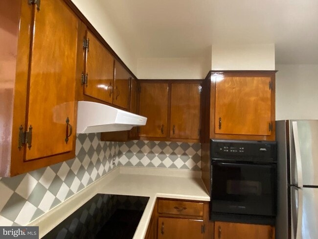 Building Photo - 5507 Sachem Dr