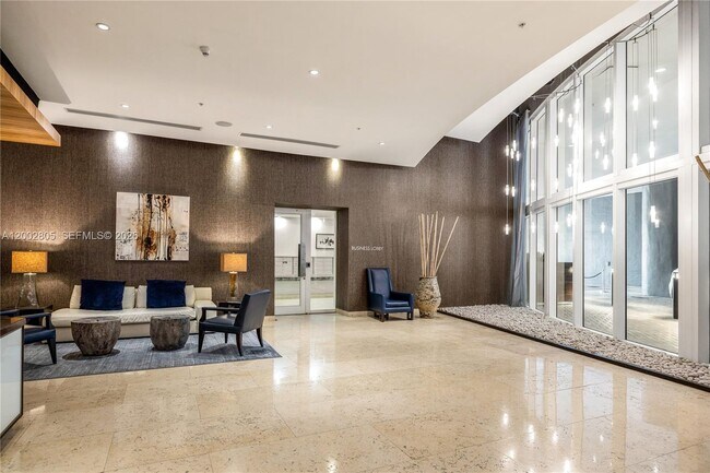 Building Photo - 60 SW 13th St