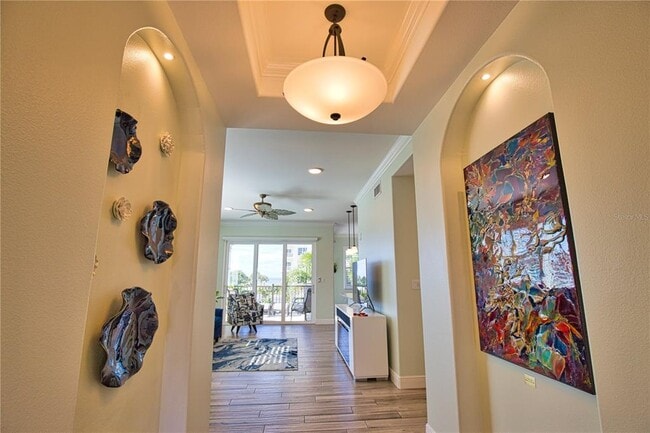 Building Photo - 830 The Esplanade N