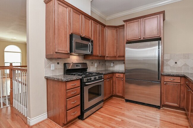 Building Photo - 2905 Leeland St