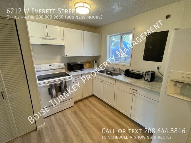 Building Photo - 6212 Everett St