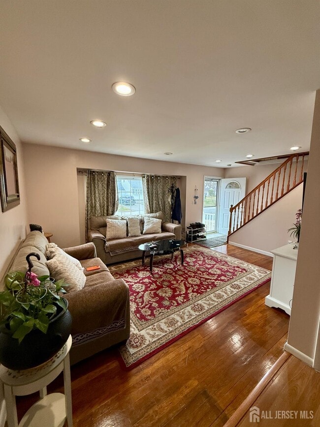 Building Photo - 57 Bender Ave