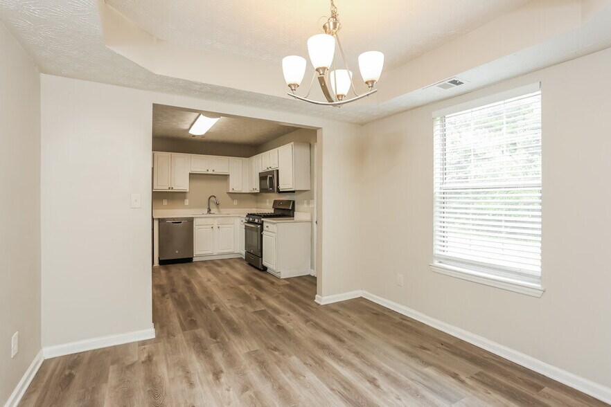 Building Photo - 5660 Black Berry Row