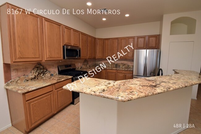 Building Photo - Stunning Santa Fe Style Home with Breathta...