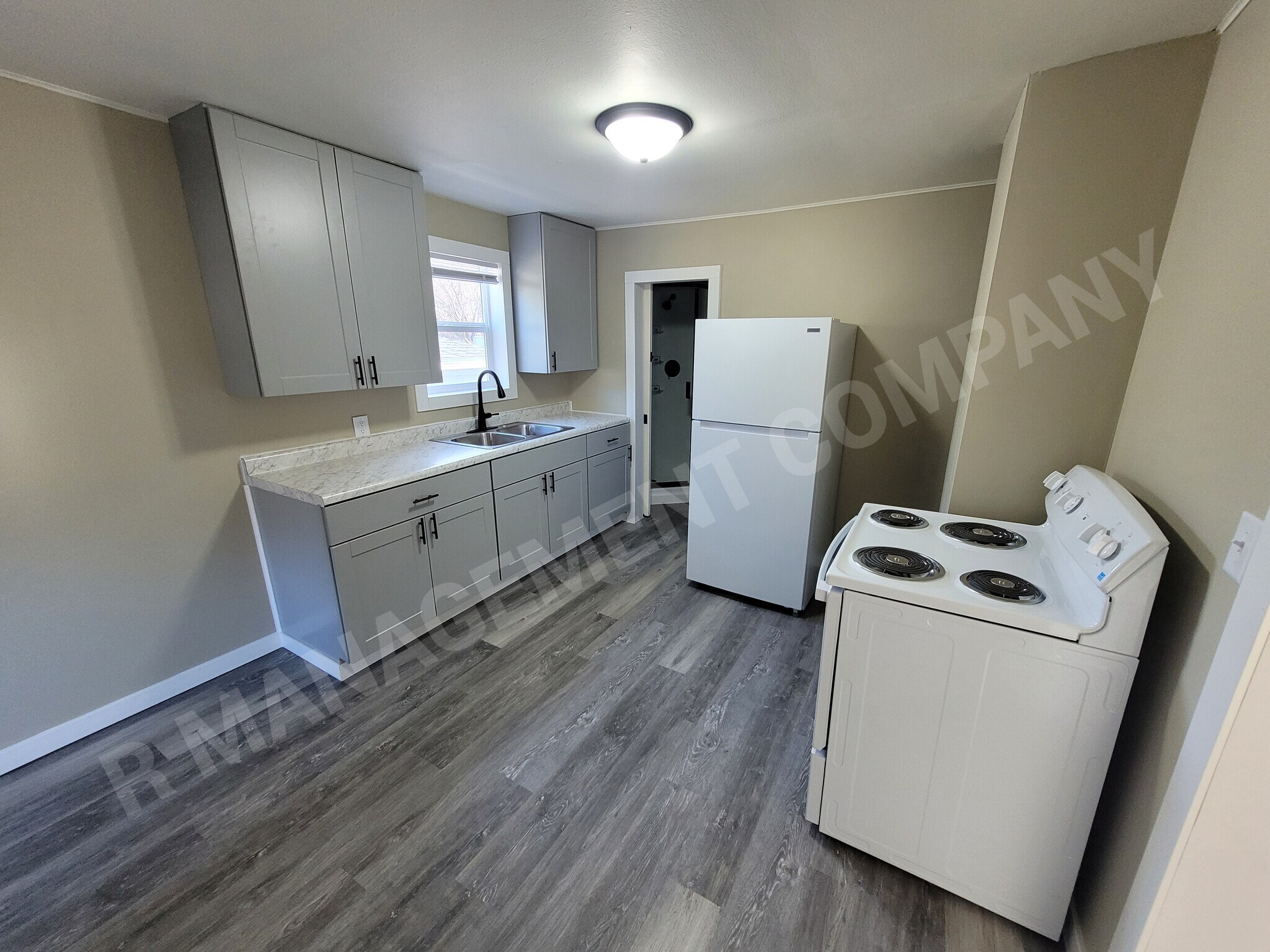 Building Photo - 4009 N 6th St