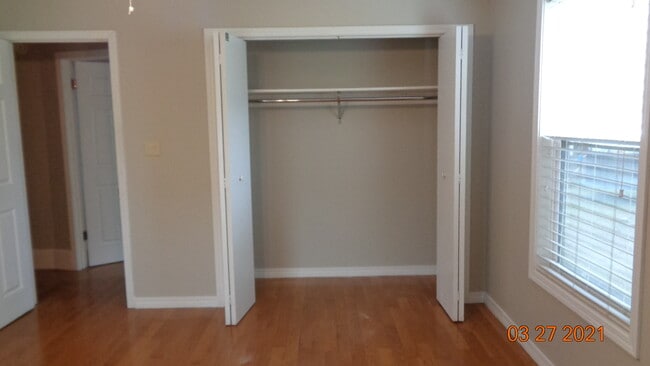 Building Photo - 2237 Monahan Ct