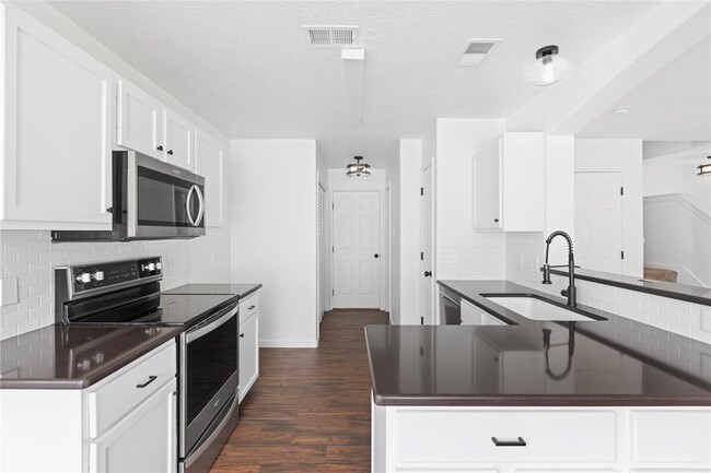 Building Photo - 13645 Bighorn Trail
