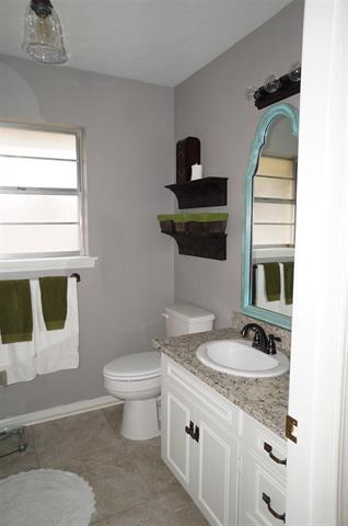 Building Photo - 601 Rock Hollow Dr