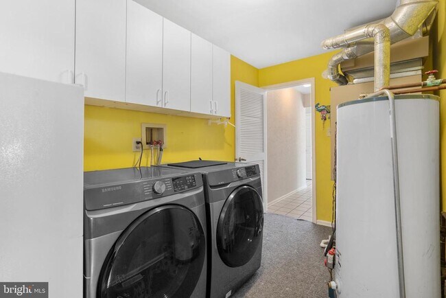 Building Photo - 5 Greenleigh Cir