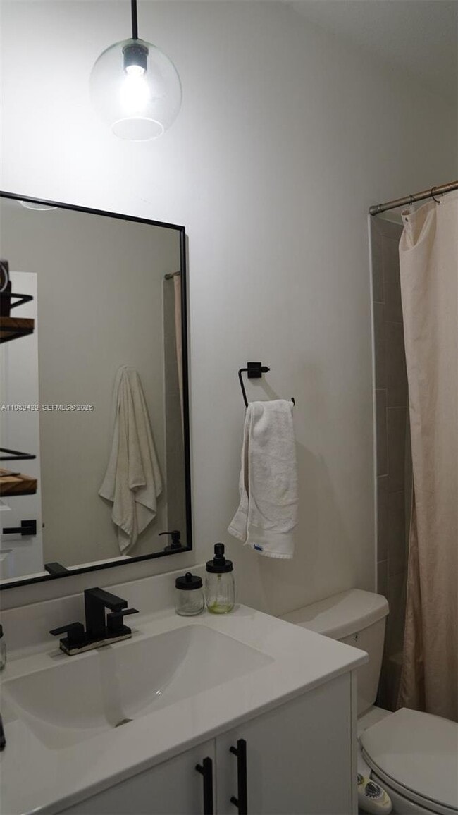 Building Photo - 549 NW 204th St