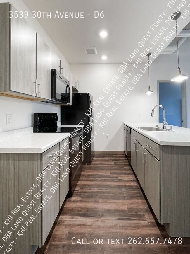 Building Photo - 3539 30th Ave