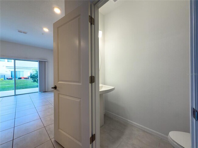 Building Photo - 5060 Spangle Dr