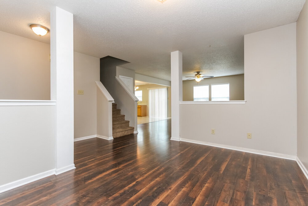 Building Photo - 5692 N Jefferson Dr