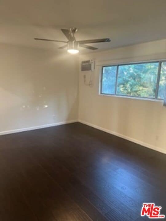 Building Photo - 1028 S Bedford St