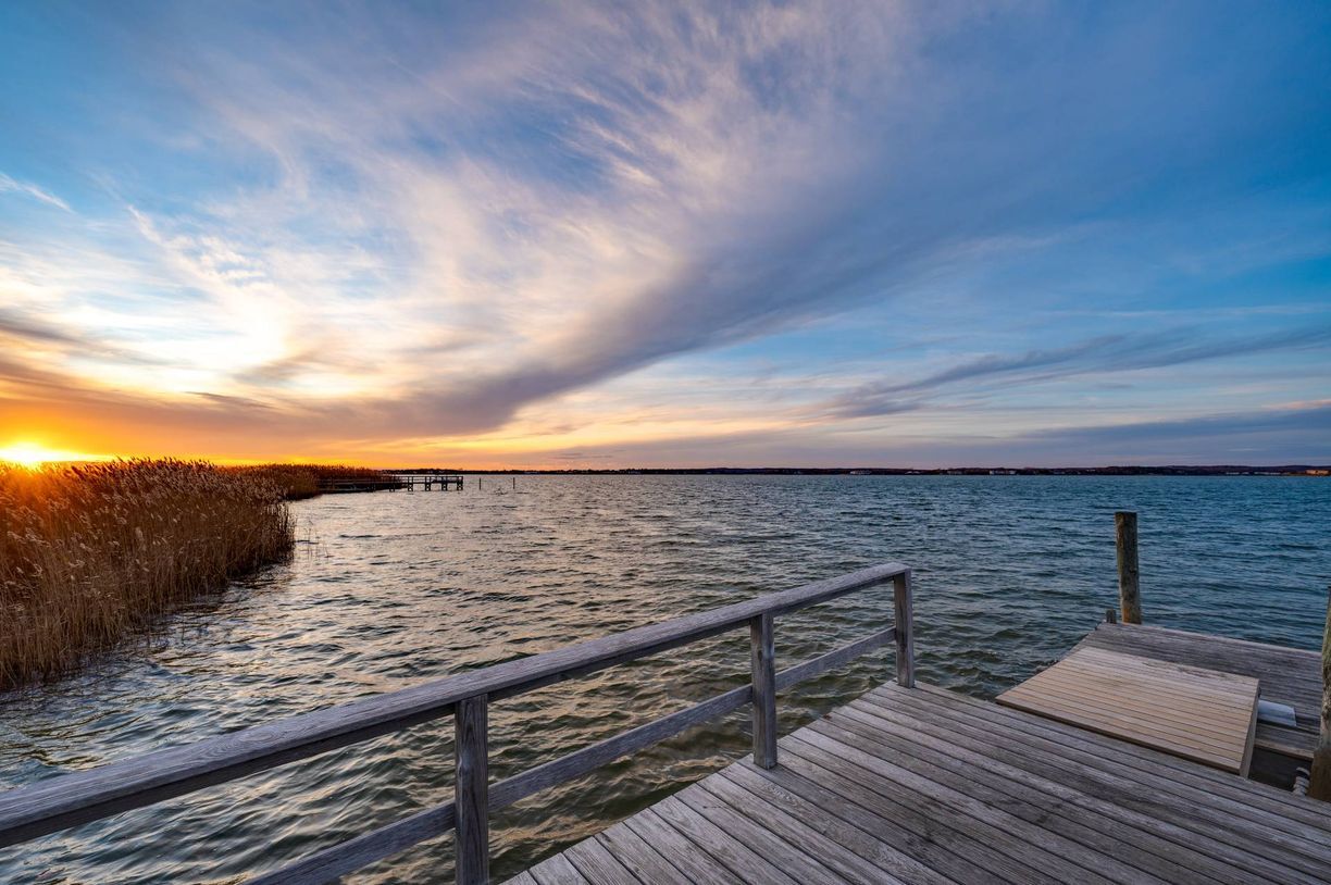 Building Photo - 360 Dune Rd