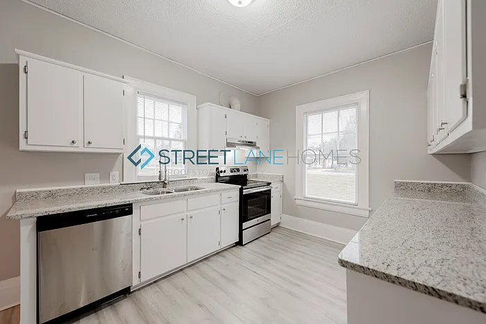 Building Photo - 2606 Geneva St