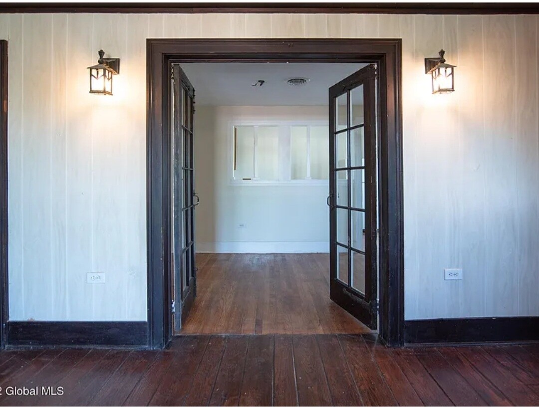 Dining Room - 290 2nd Ave