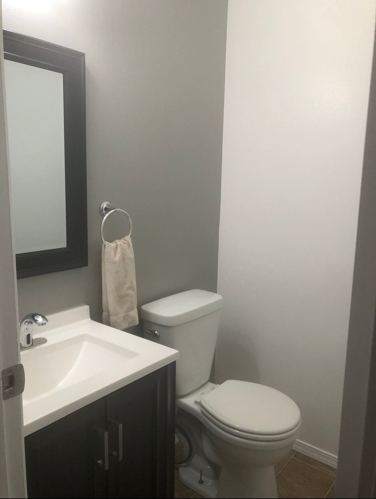 Building Photo - 2451 W Snowcrest Dr