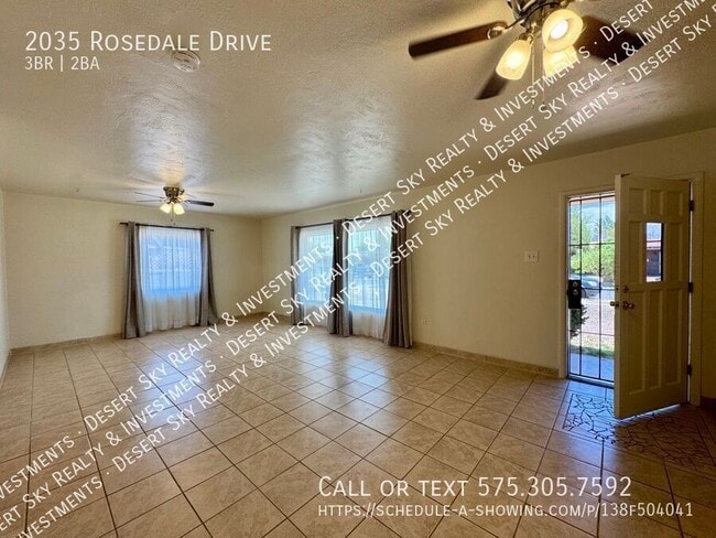 Building Photo - 2035 Rosedale Dr