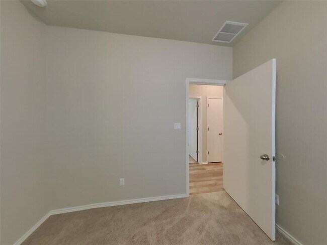 Building Photo - 5113 Sidesaddle Dr