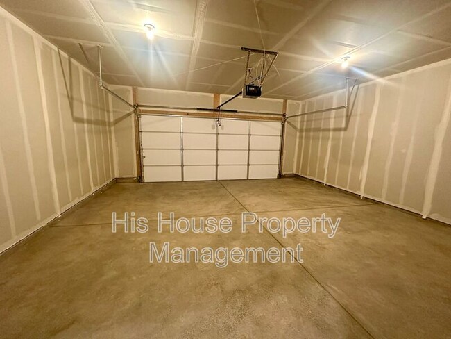 Building Photo - 3904 Pinnacles Ct