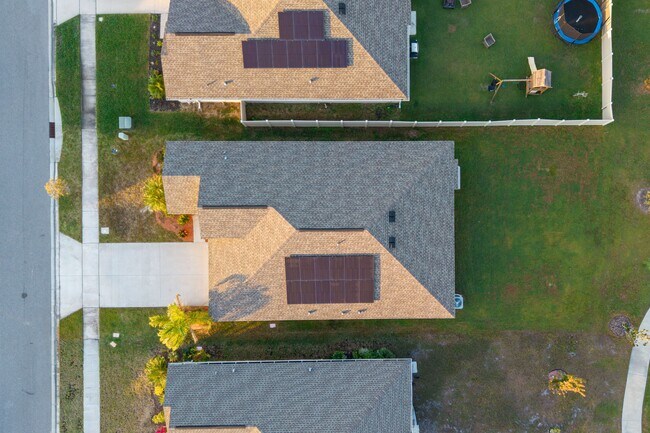 Building Photo - 5071 Four Strand Ct