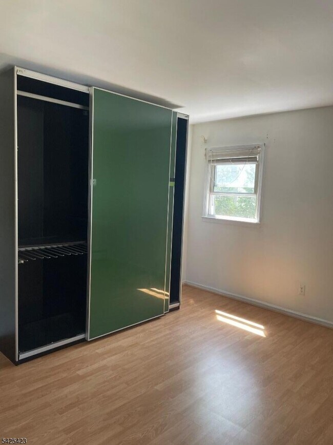 Building Photo - 107 Madison Ave