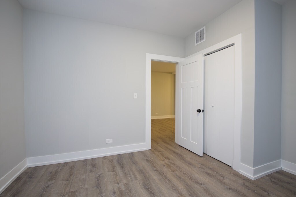 Building Photo - 1128 Maple Ave