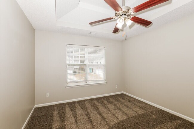 Building Photo - 7796 Newbury Dr