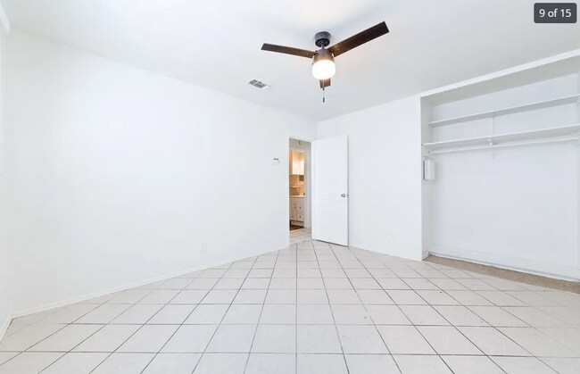 Building Photo - 107 Oak Valley Dr