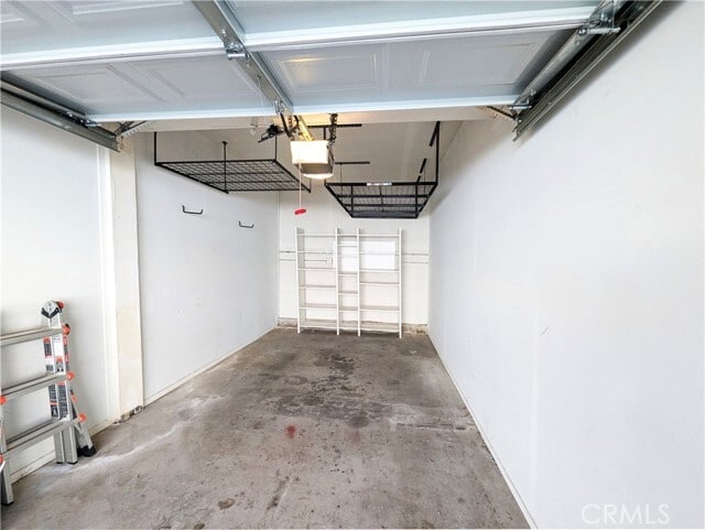 Building Photo - 19 Redbud